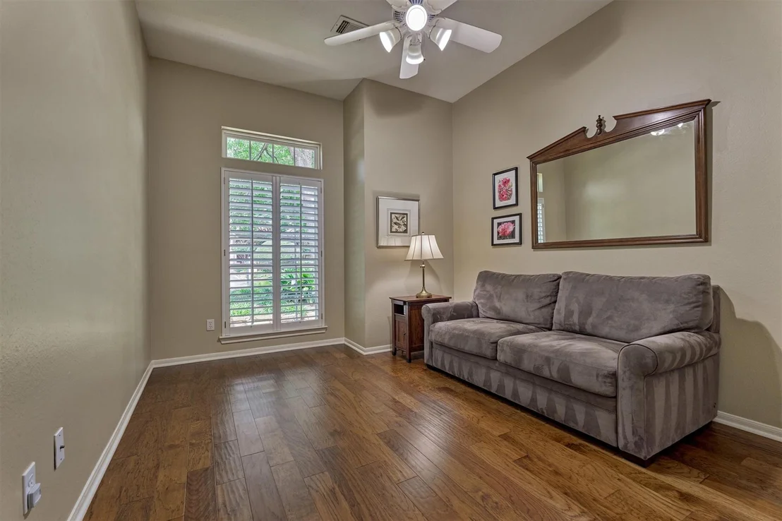 Photo of 46 N Copperknoll Circle