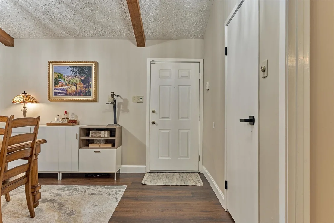 Photo of 2615 Rosewood Place