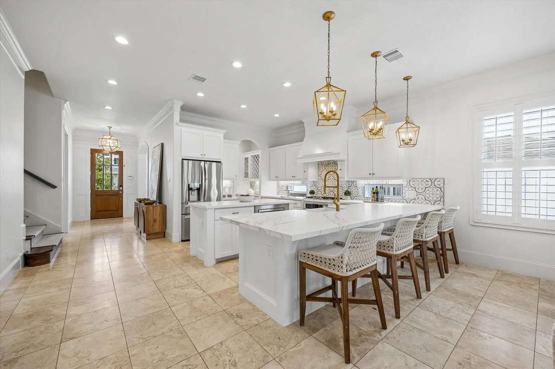 Photo of 1235 Thornton Road