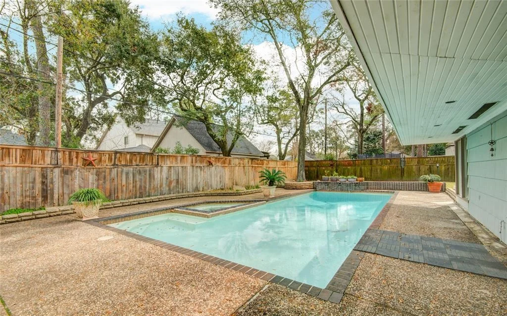 Photo of 246 Warrenton Drive