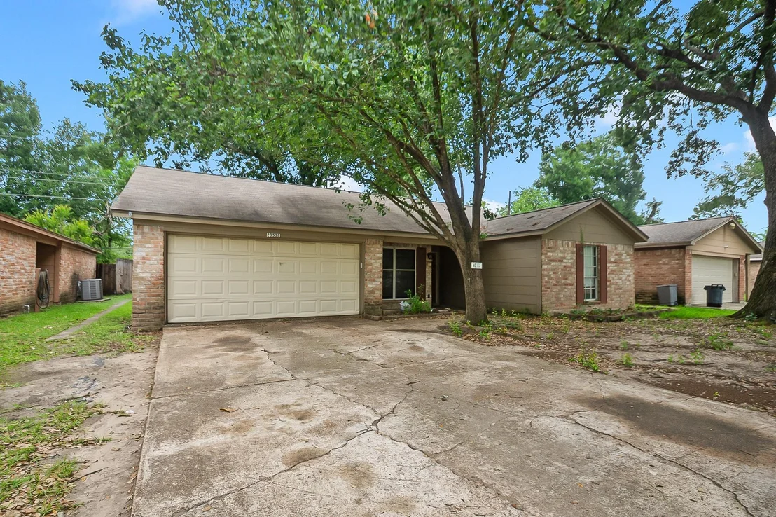 Photo of 23538 Canyon Lake Drive