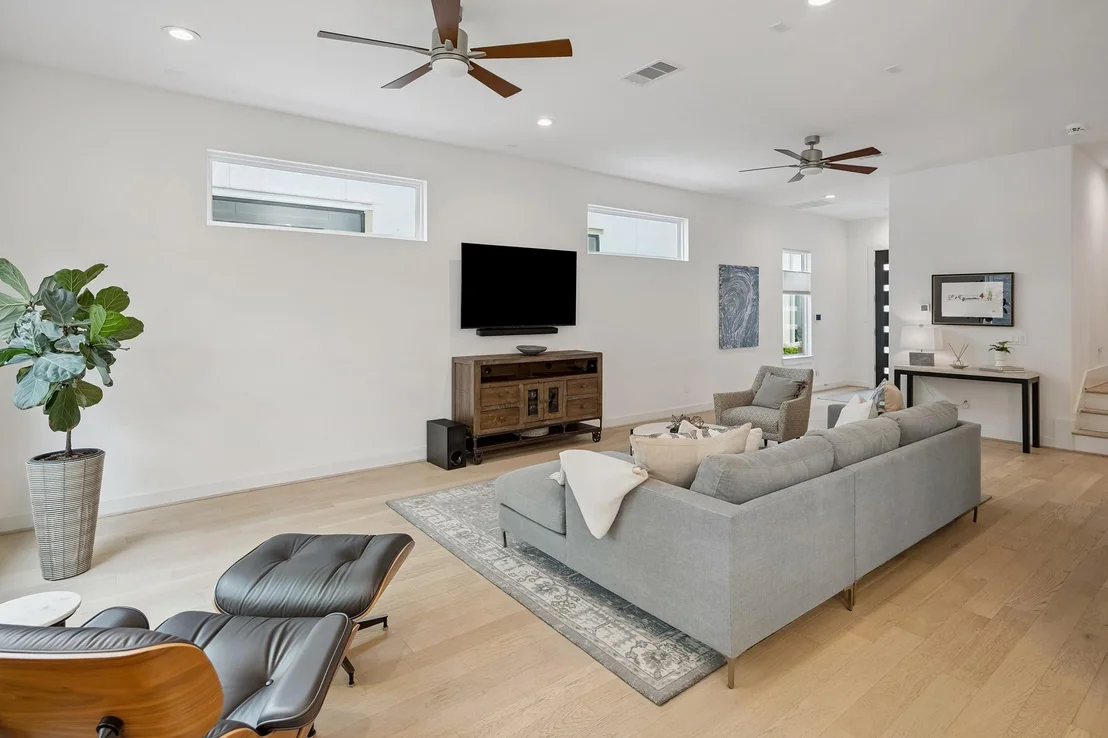 Photo of 1747 Ojeman Point Lane