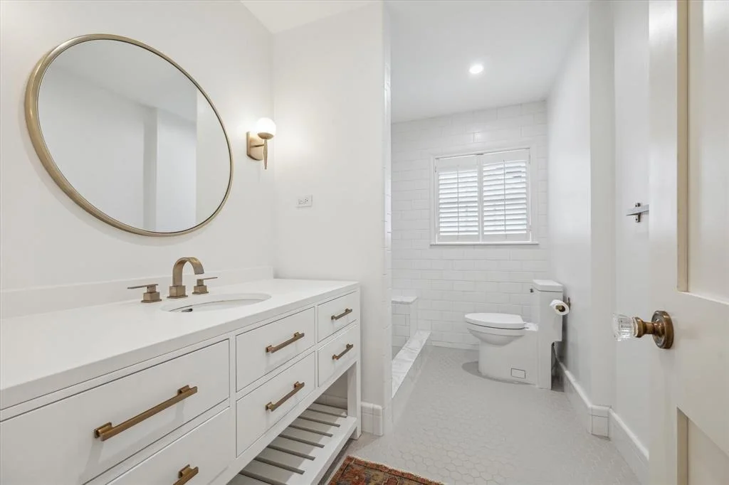 Photo of 2510 Addison Road