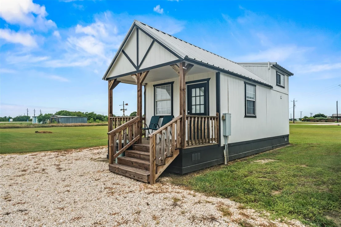 Photo of 281 County Road 251