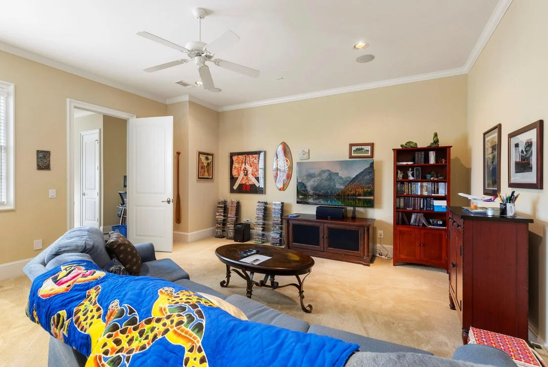 Photo of 60 North Bay Boulevard