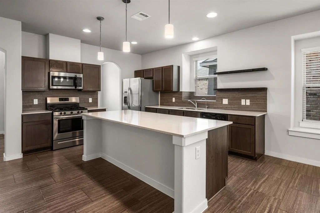 Photo of 6927 Glenmoor Drive