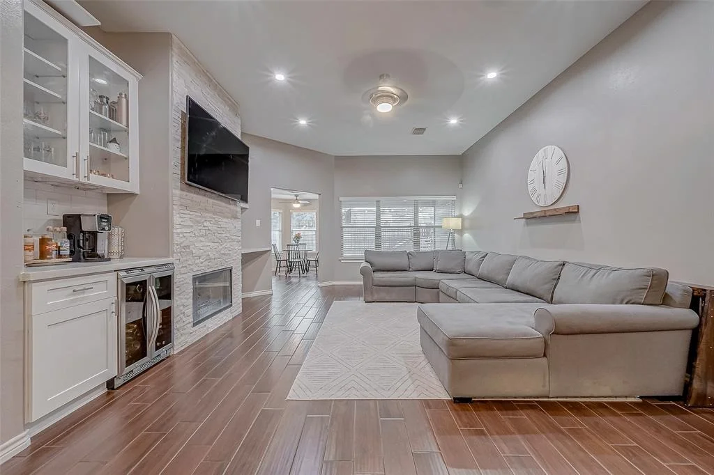 Photo of 2714 Silk Tree Lane