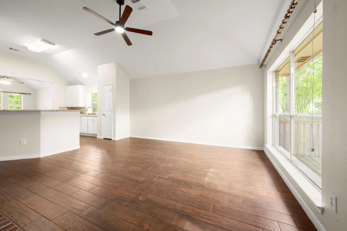 Photo of 22 N Hollylaurel Circle