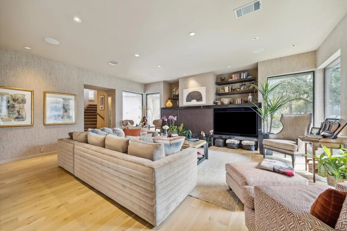 Photo of 5027 Heatherglen Drive