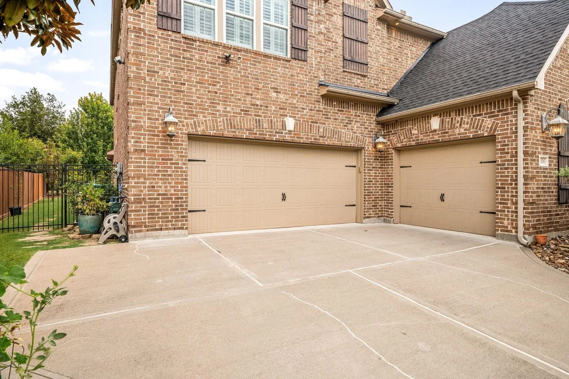 Photo of 1106 River Bow Drive