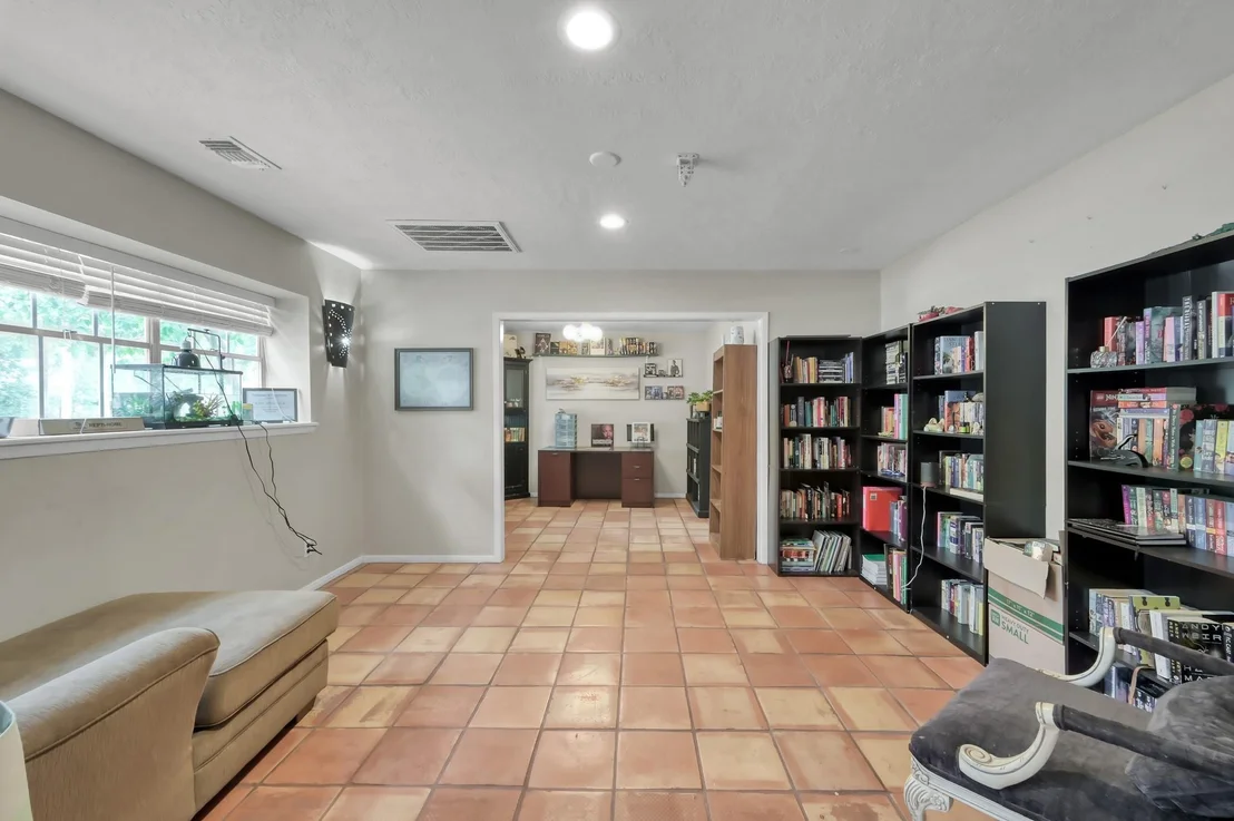 Photo of 25610 Walnut Grove Circle