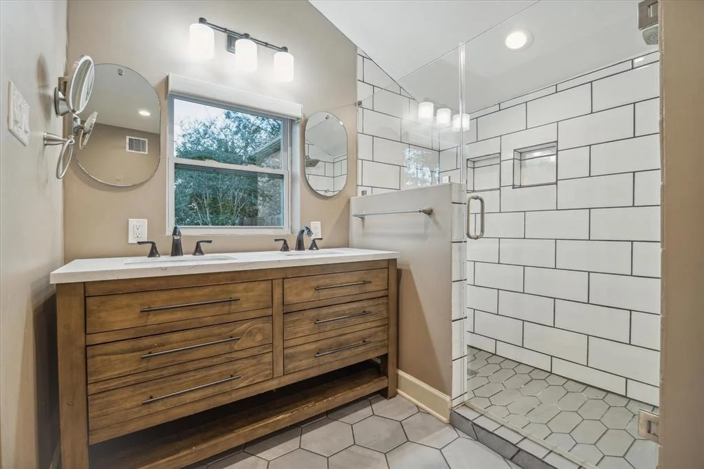 Photo of 2110 Lamonte Lane
