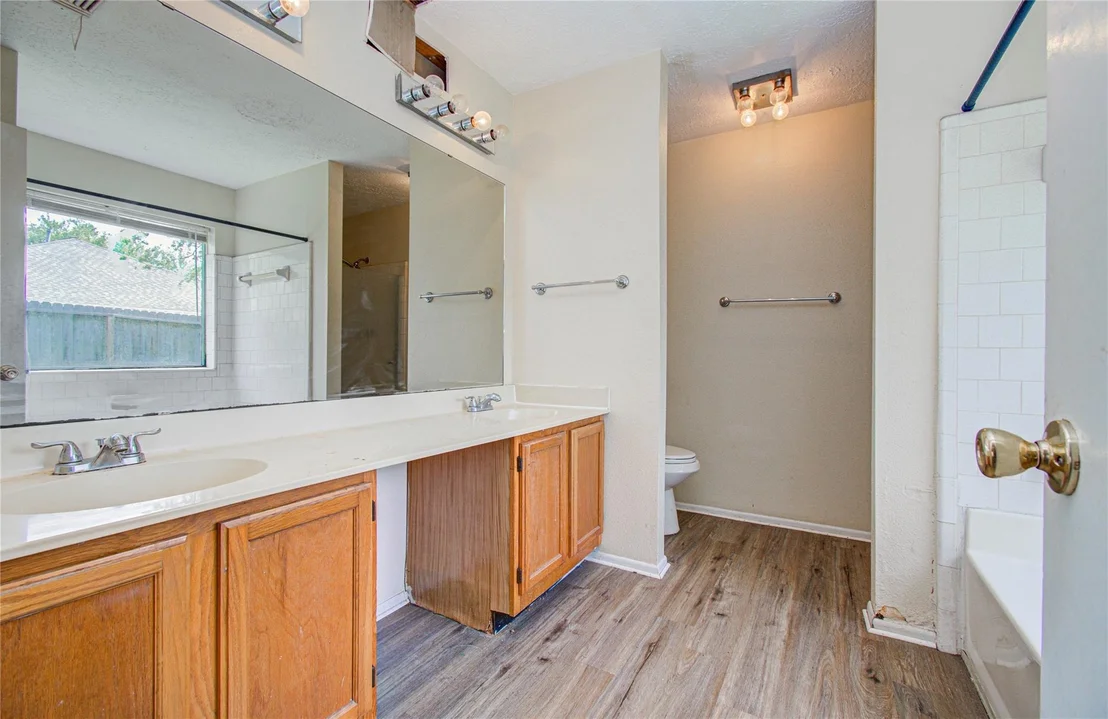 Photo of 4911 Tealgate Drive