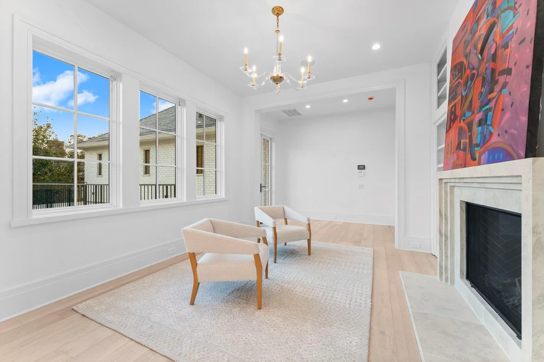 Photo of 3653 Chevy Chase Drive
