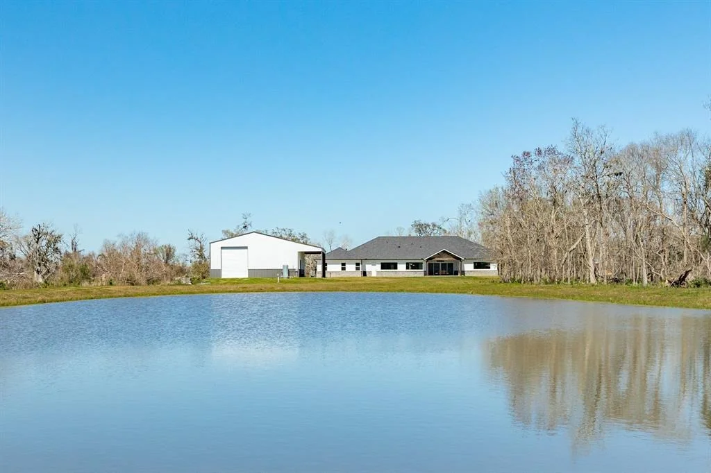 Photo of 7827 County Road 400