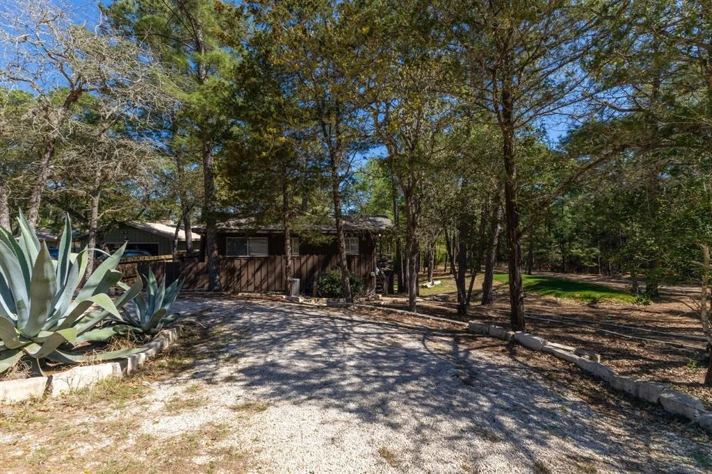 Photo of 104 Broken Bow