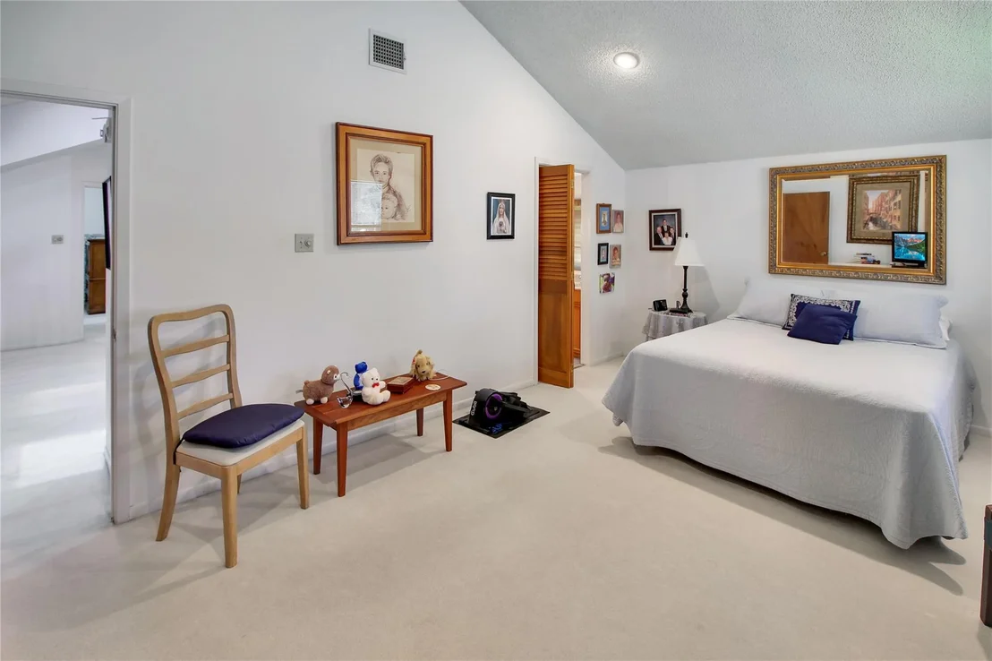 Photo of 19538 Enchanted Oaks Drive