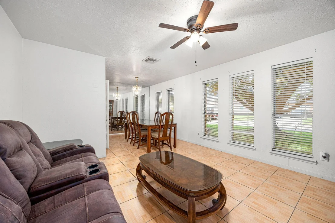 Photo of 1343 Somercotes Lane
