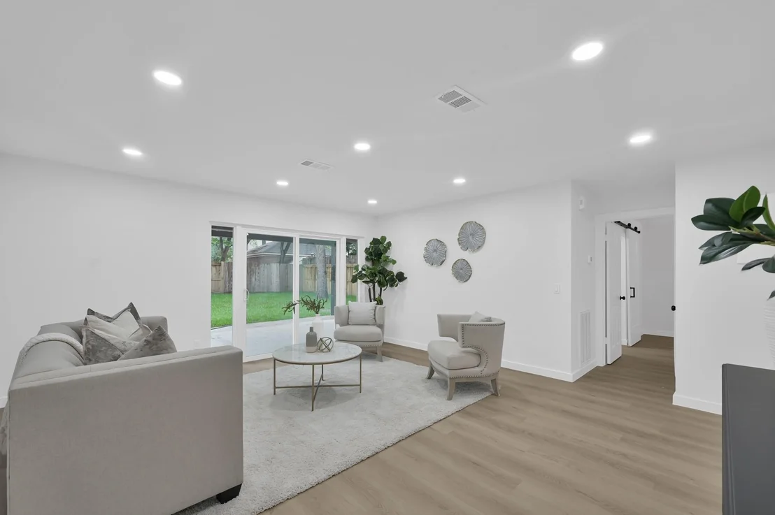 Photo of 70 Breezy Point Place