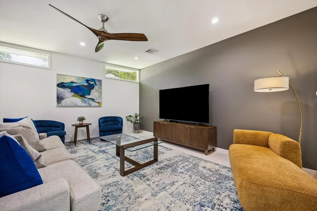 Photo of 9769 Oak Point Drive