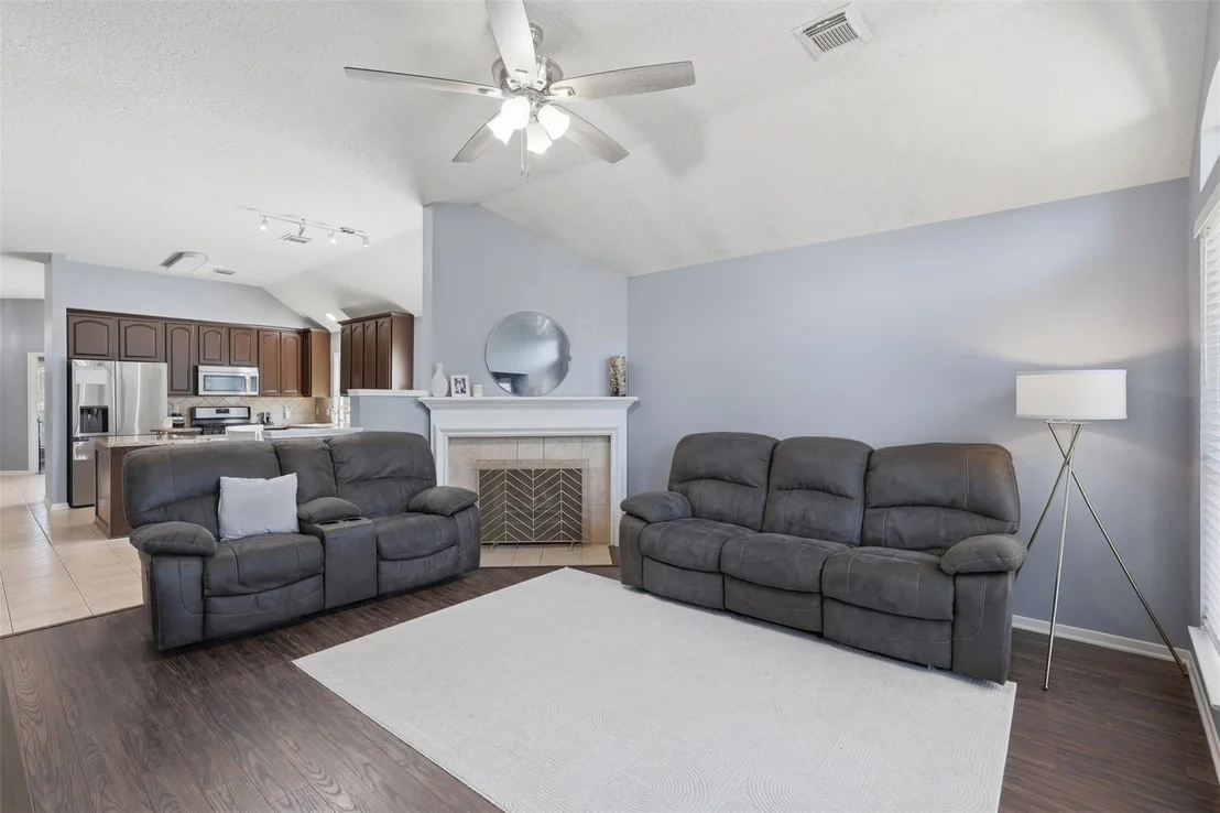 Photo of 11207 Timbertree Lane