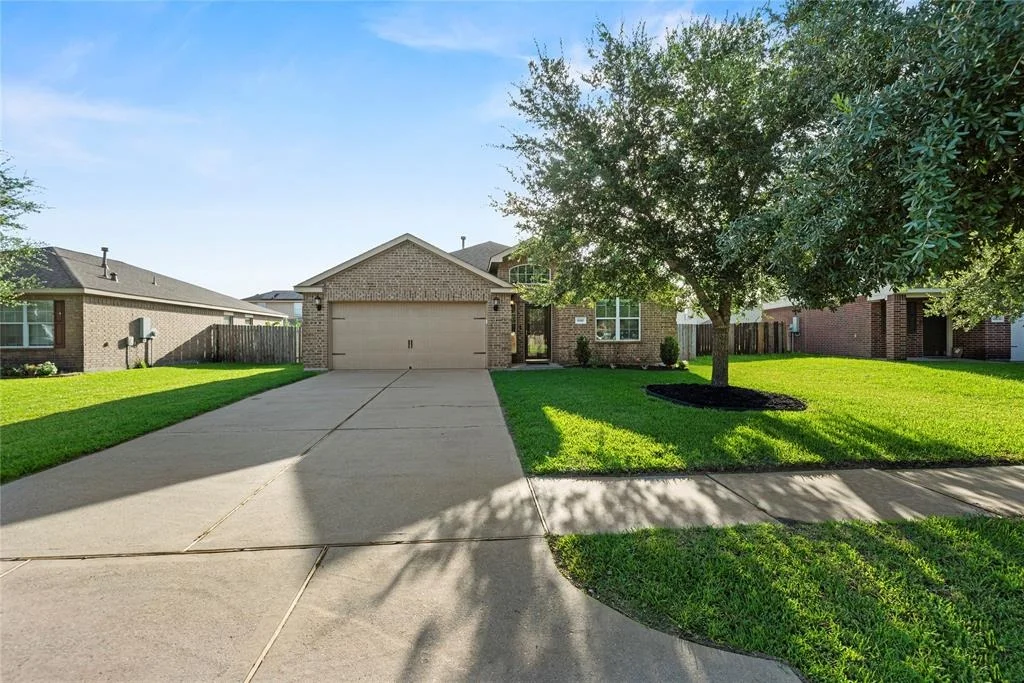 Photo of 9810 Garnet Falls Drive