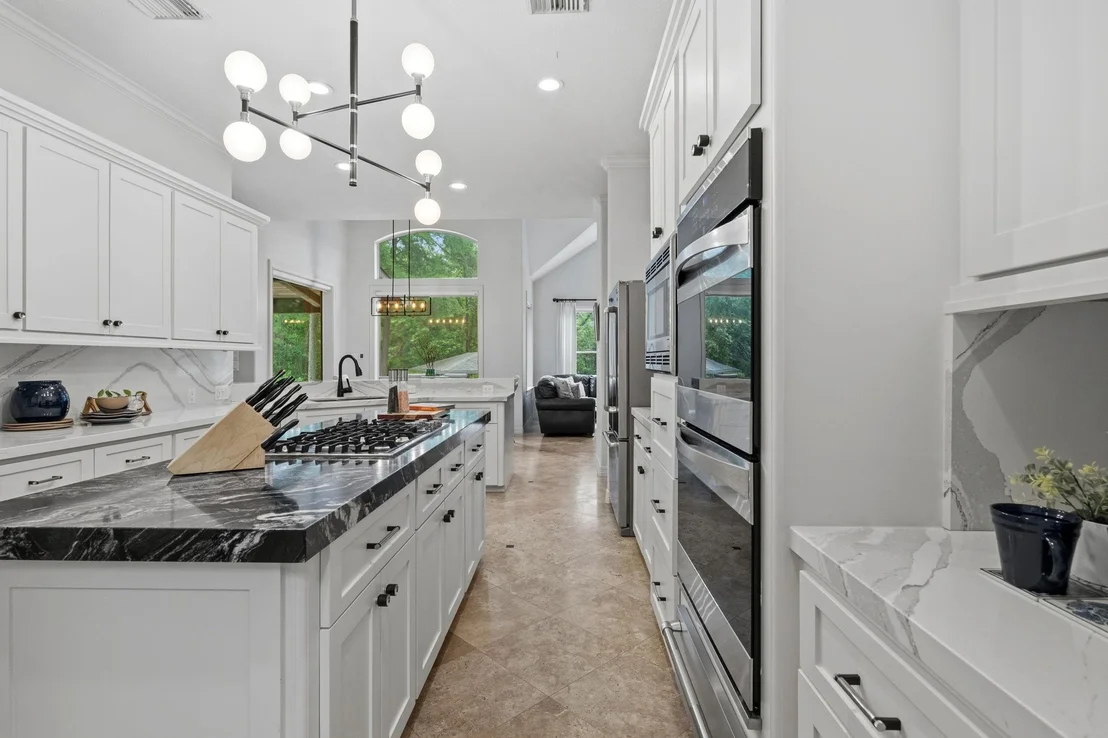 Photo of 63 W Horizon Ridge Place