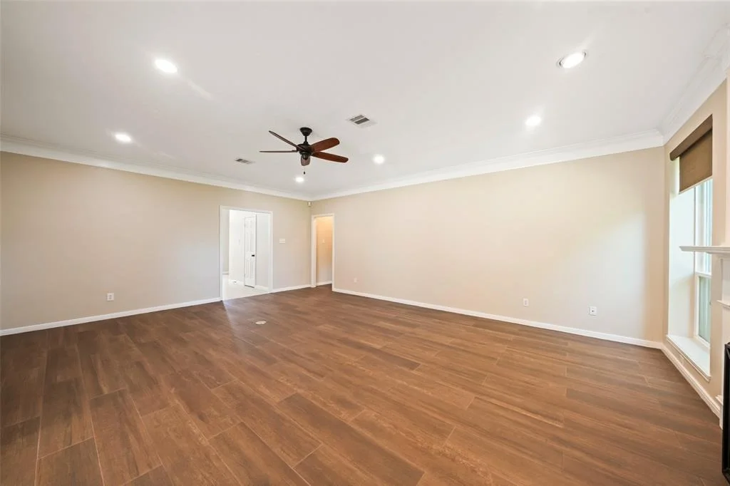 Photo of 2123 Riverside Drive