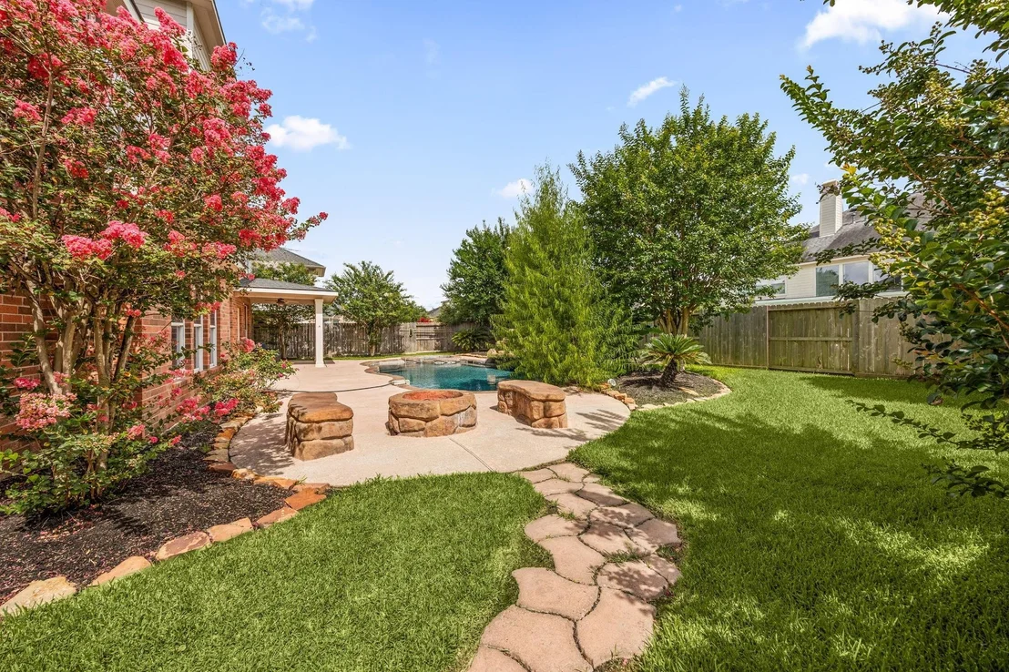 Photo of 28219 Longspur Drive