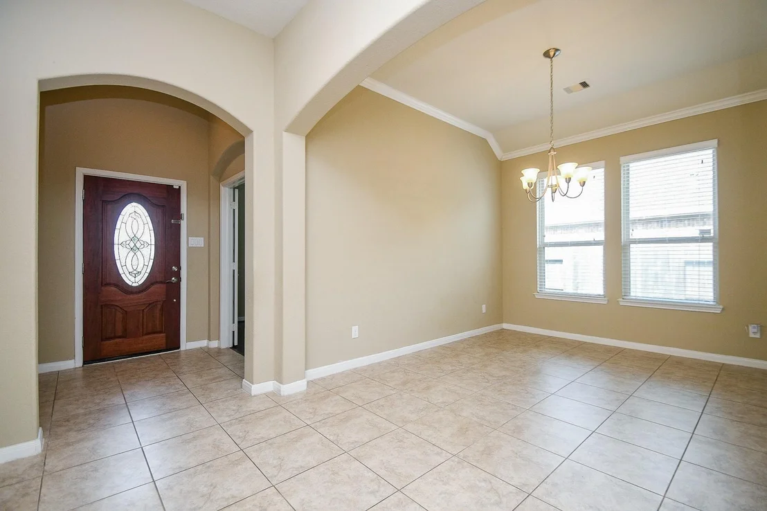 Photo of 4819 Oak Rambling Drive