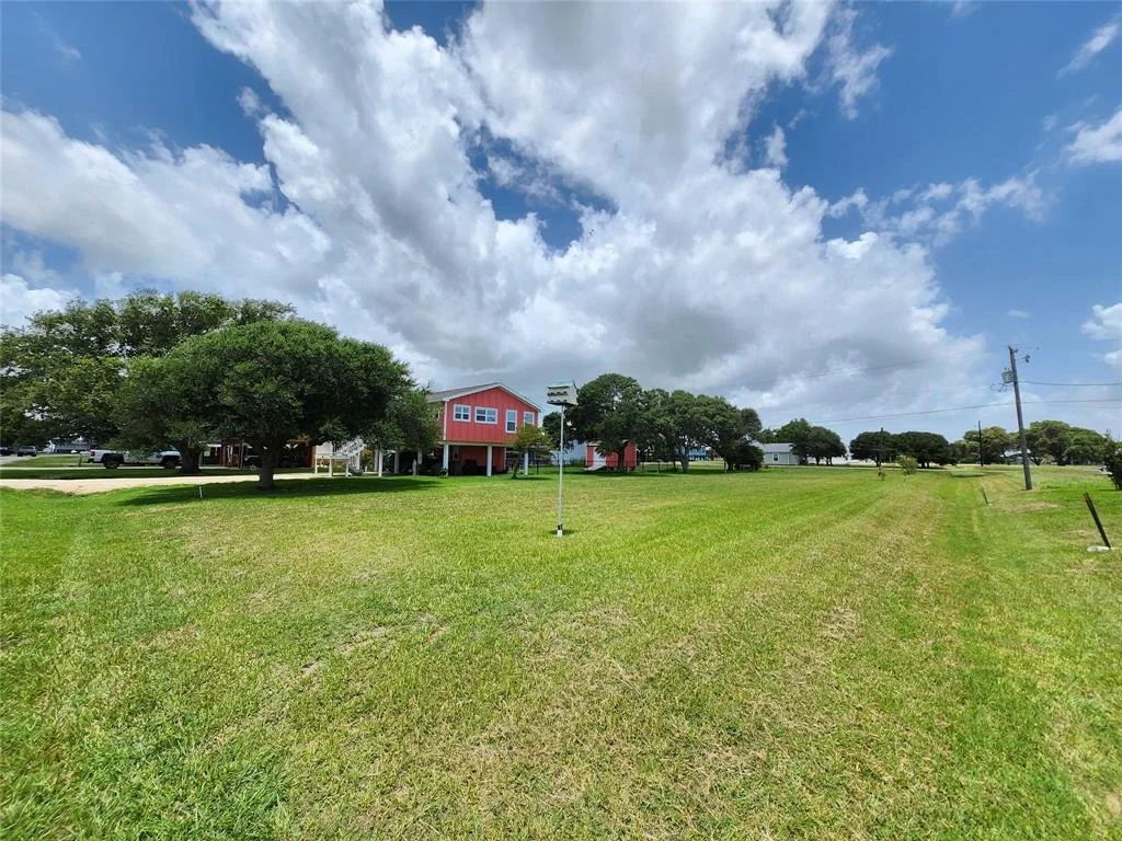 Photo of 853 Swallow Drive
