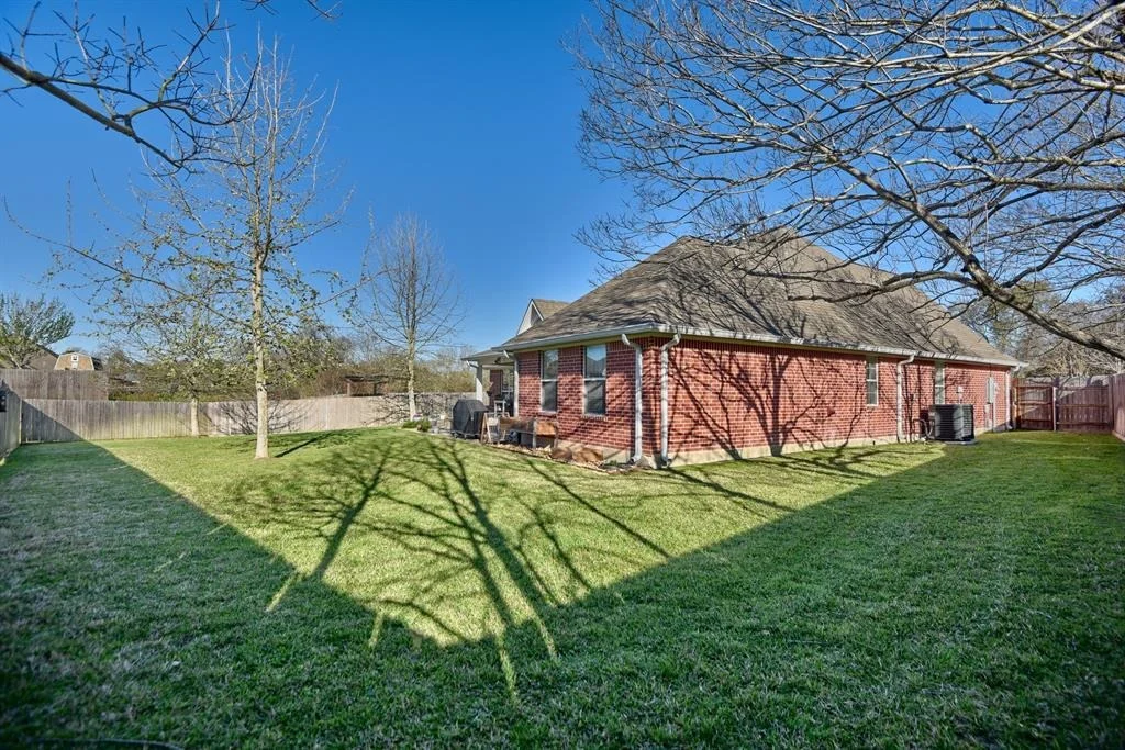 Photo of 1402 Yager Drive
