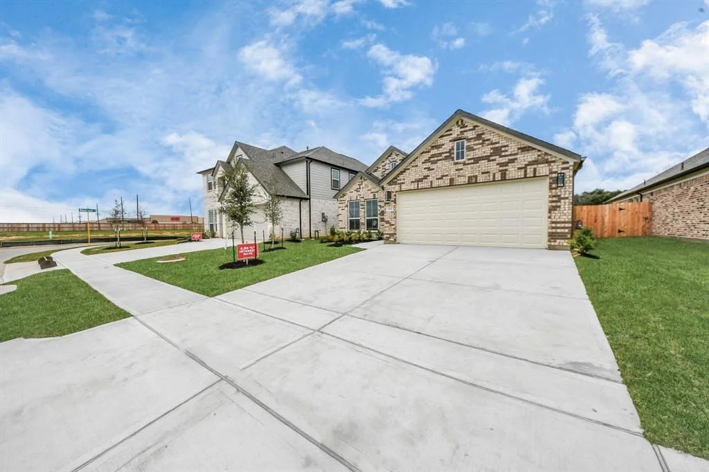 Photo of 15810 Walnut Leaf Lane