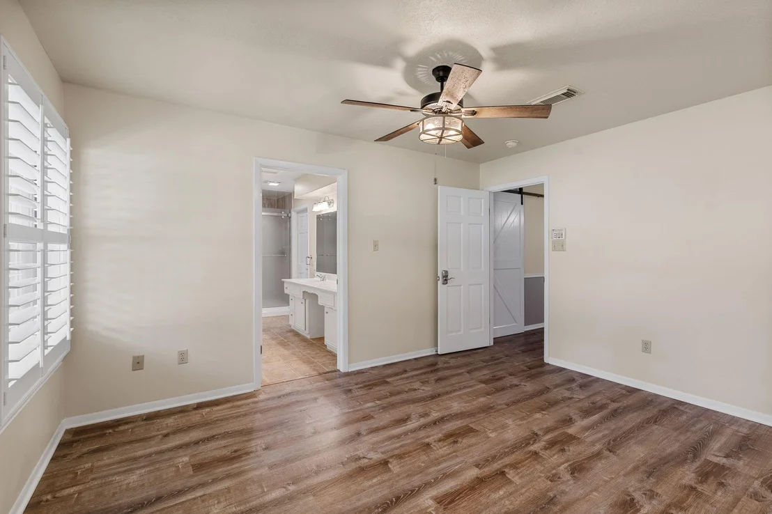 Photo of 129 Pine Valley Drive