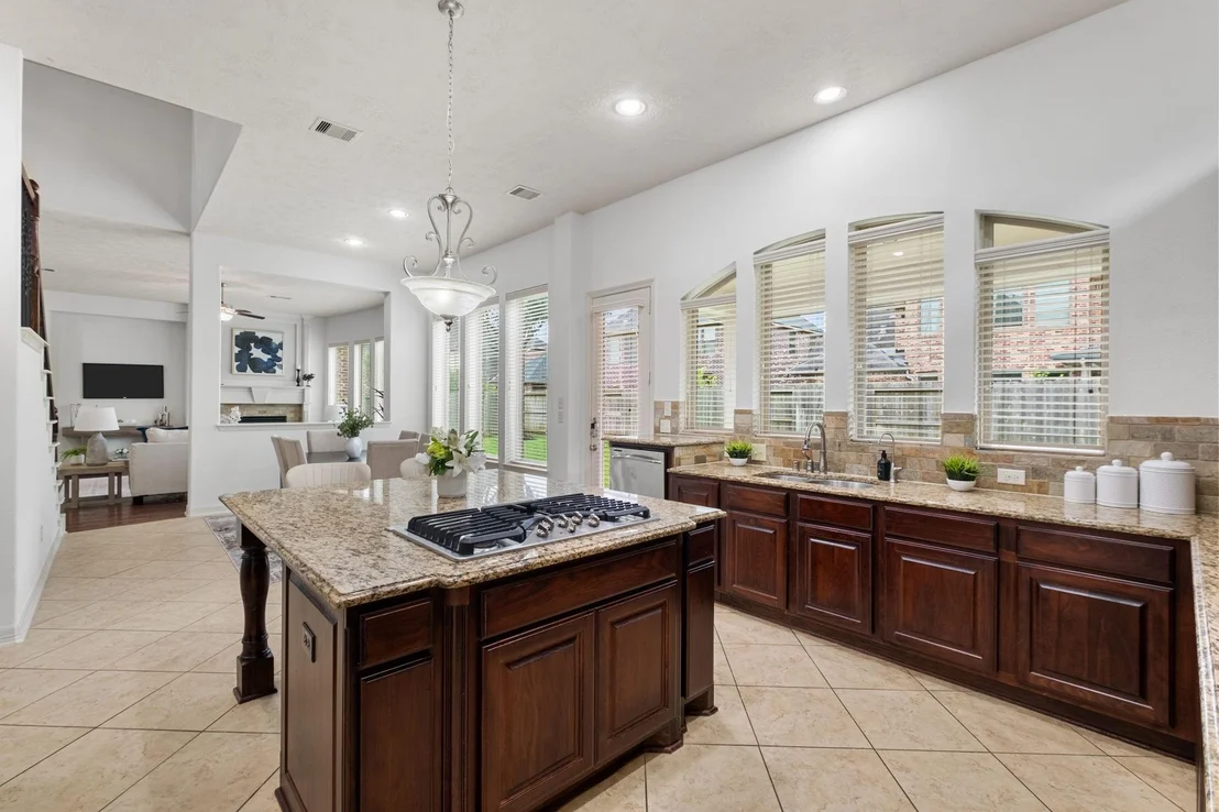 Photo of 28003 Iberville Glen Drive