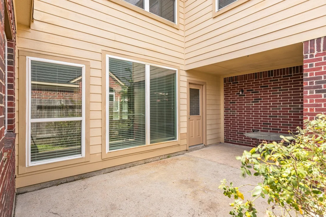 Photo of 6810 Oaken Gate Way