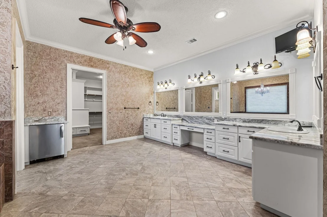 Photo of 727 Baker Drive