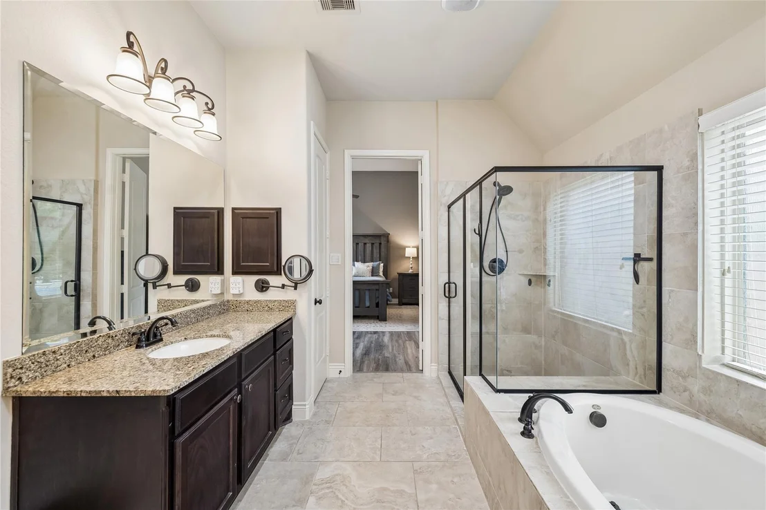 Photo of 116 Wade Pointe Drive
