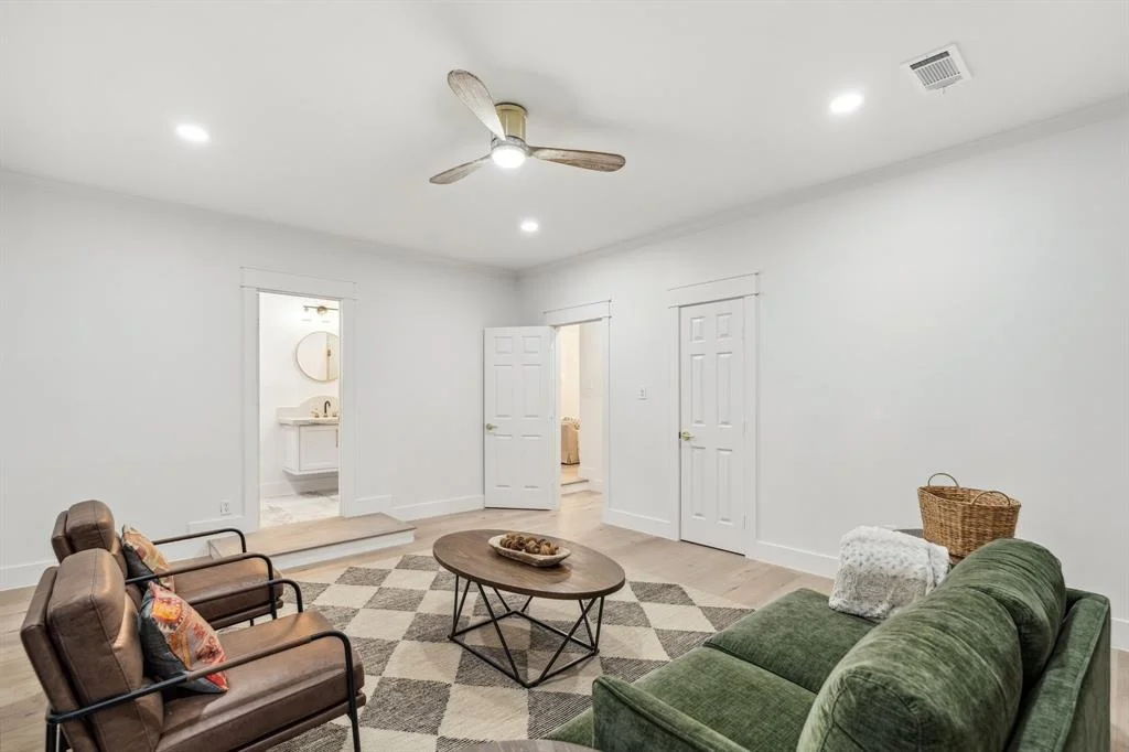 Photo of 407 Sandy Bluff
