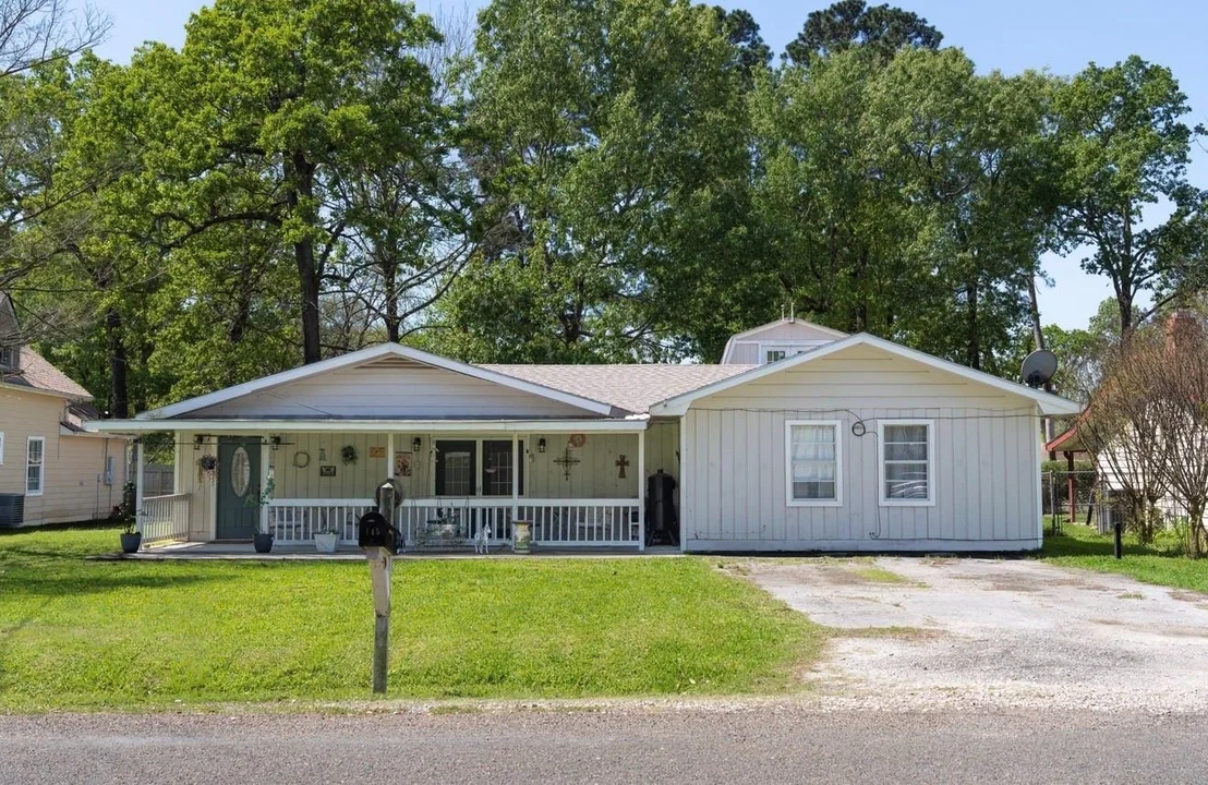 Photo of 145 Inlet Drive