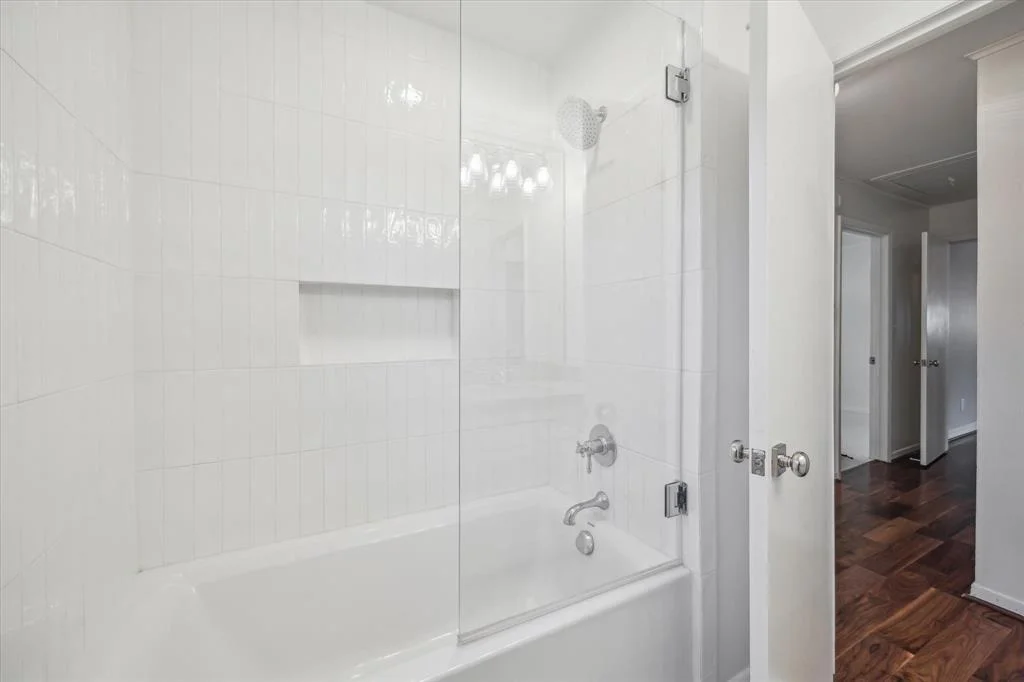 Photo of 9538 Meadowbriar Lane
