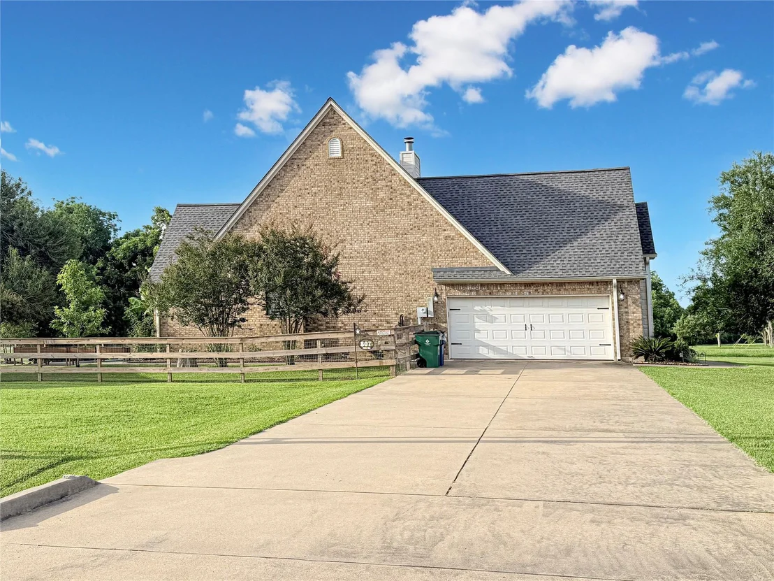 Photo of 807 Mill Road