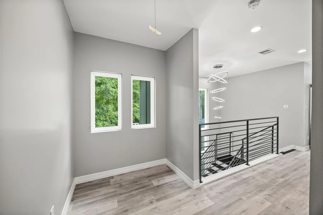 Photo of 355 County Road 3664