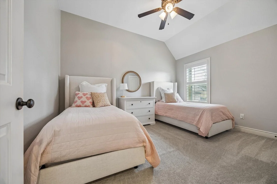 Photo of 1616 Hewitt Drive