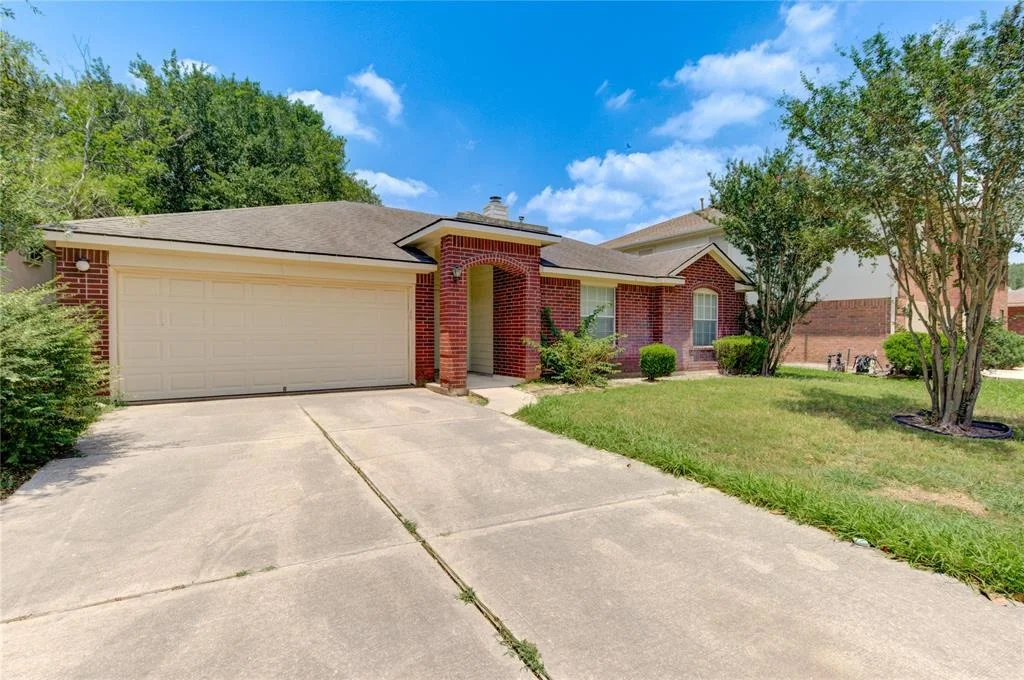 Photo of 19814 Lindenfield Place