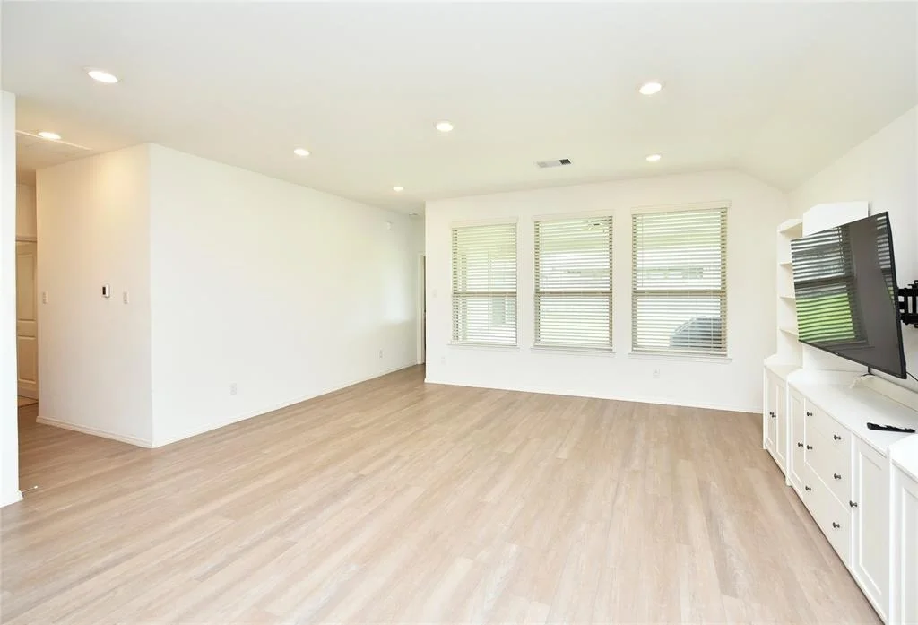 Photo of 4935 Twin Summit Drive