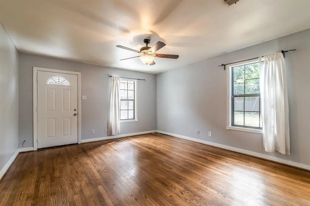 Photo of 1441 Chamboard Lane