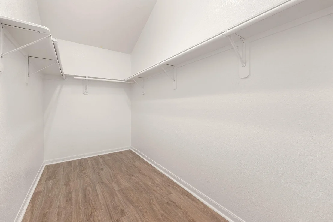 Photo of 17739 Barton Point Lane