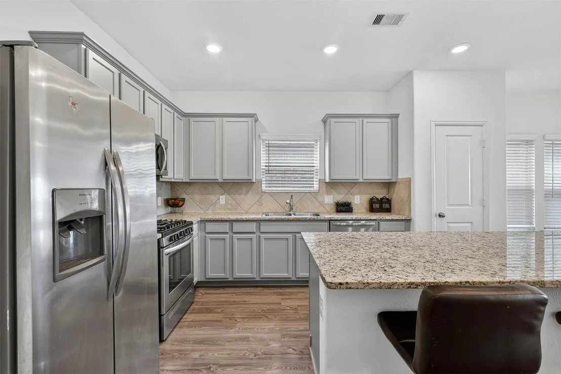 Photo of 4822 Chestnut Valley Lane