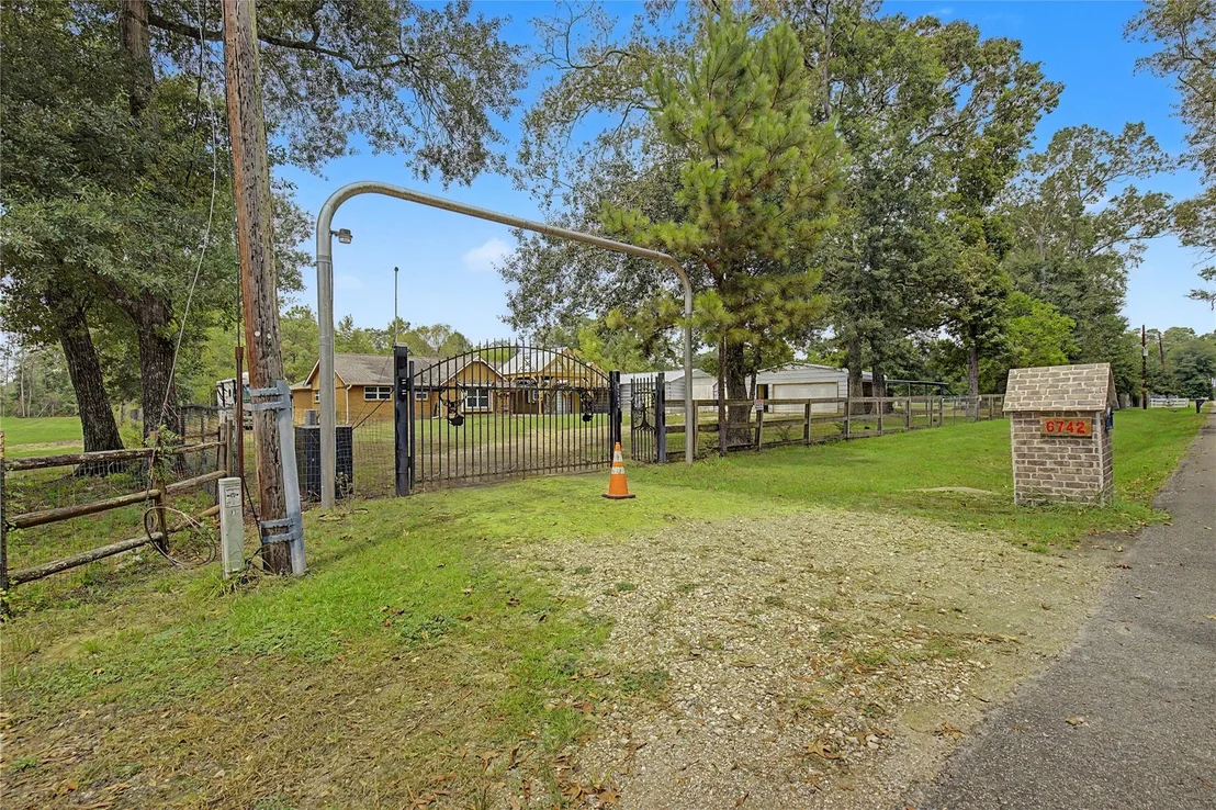 Photo of 6742 Dusty Lane